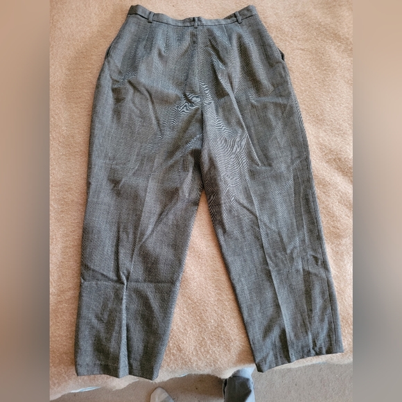 Vintage Rafaella 1980s Wool High-Waisted Pants - Picture 8 of 11